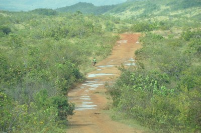 Maior parte da viagem é feita em estradas sem asfalto