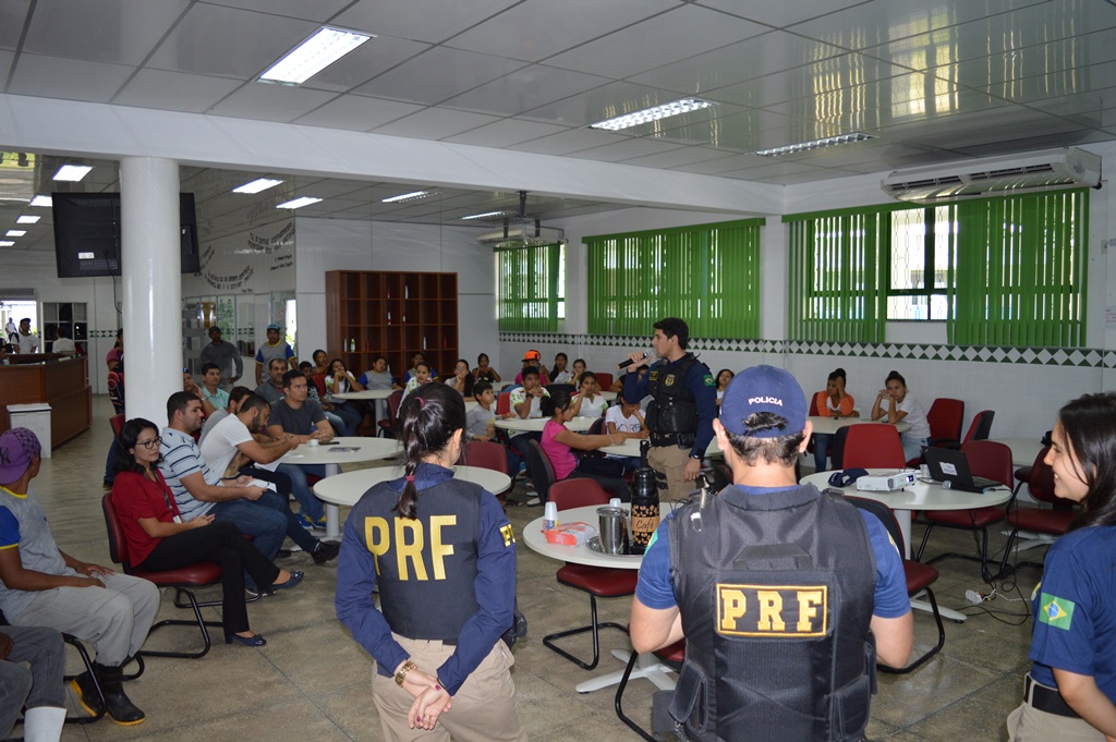 PRF sensibiliza sobre consequências ocasionadas pelo descumprimento das leis de trânsito