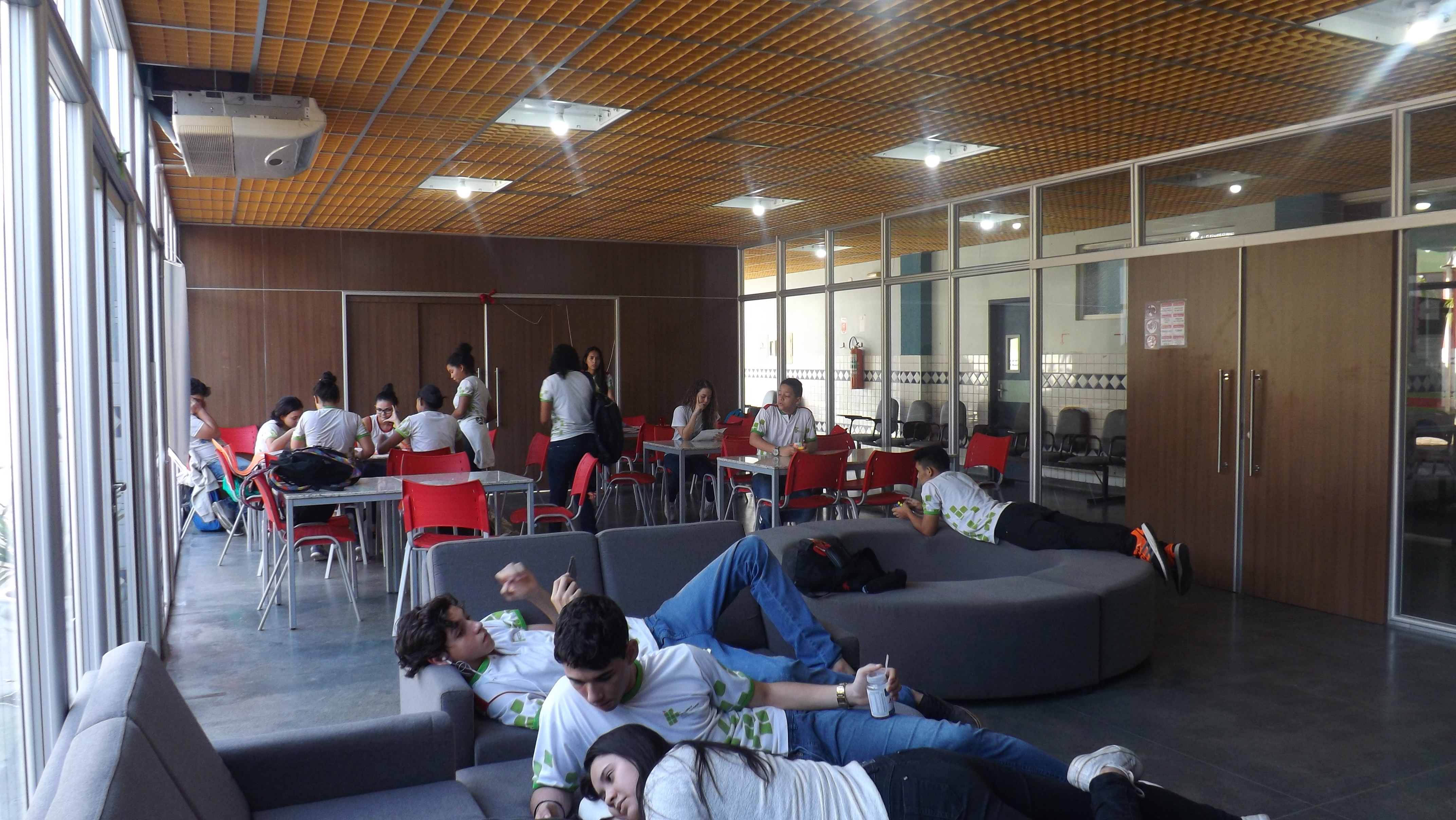 Área de Convivência 2