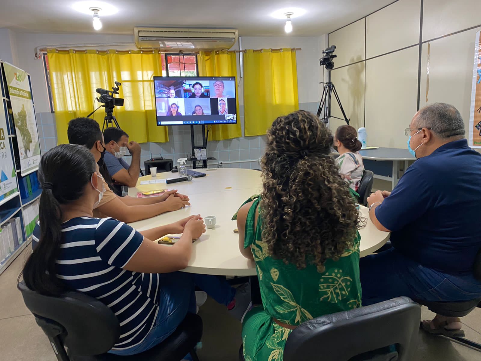 NOTA 4 - Gestores comemoram resultado da avaliação do Curso de Licenciatura em Matemática EAD